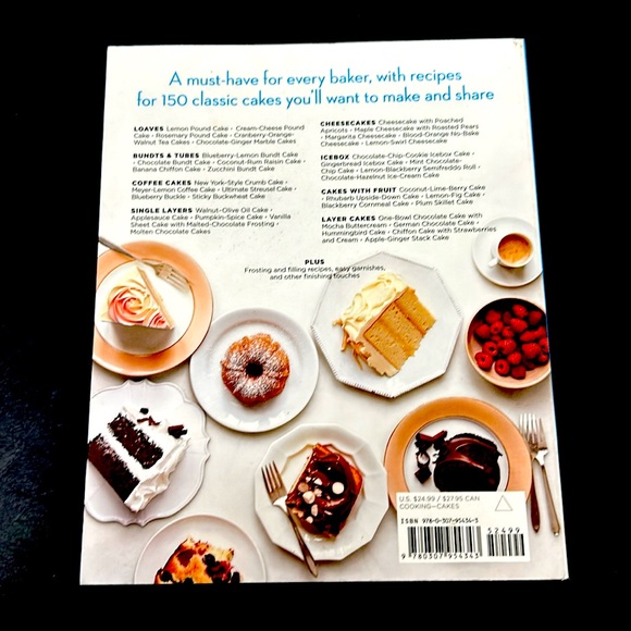 2013 Martha Stewart’s CAKES   first edition soft cover 352 pages - Picture 3 of 6